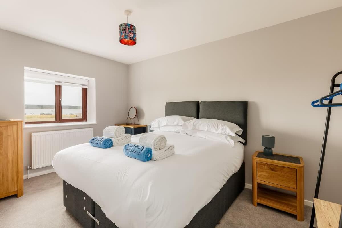 Trade Winds Villa Poole Bagian luar foto